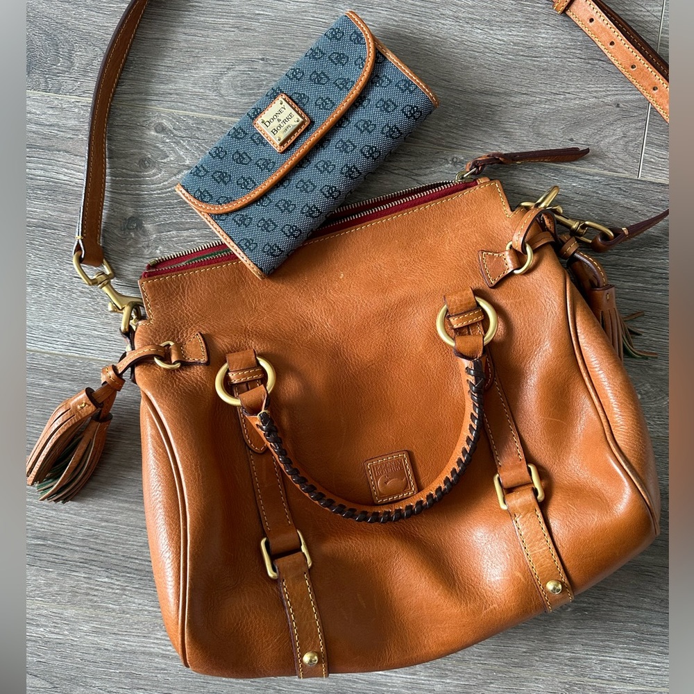 Dooney and Bourne florentine satchel with wallet